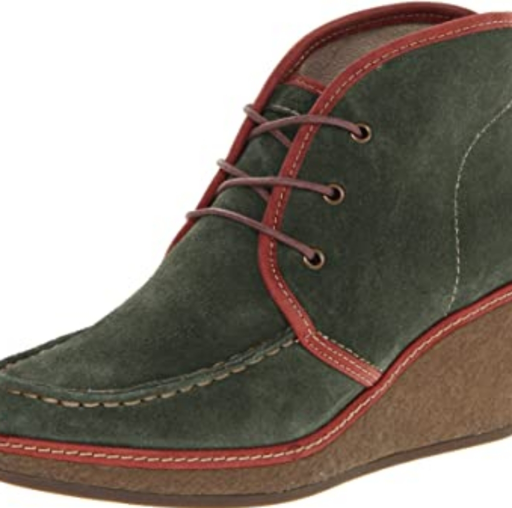 OluKai Wali wedge